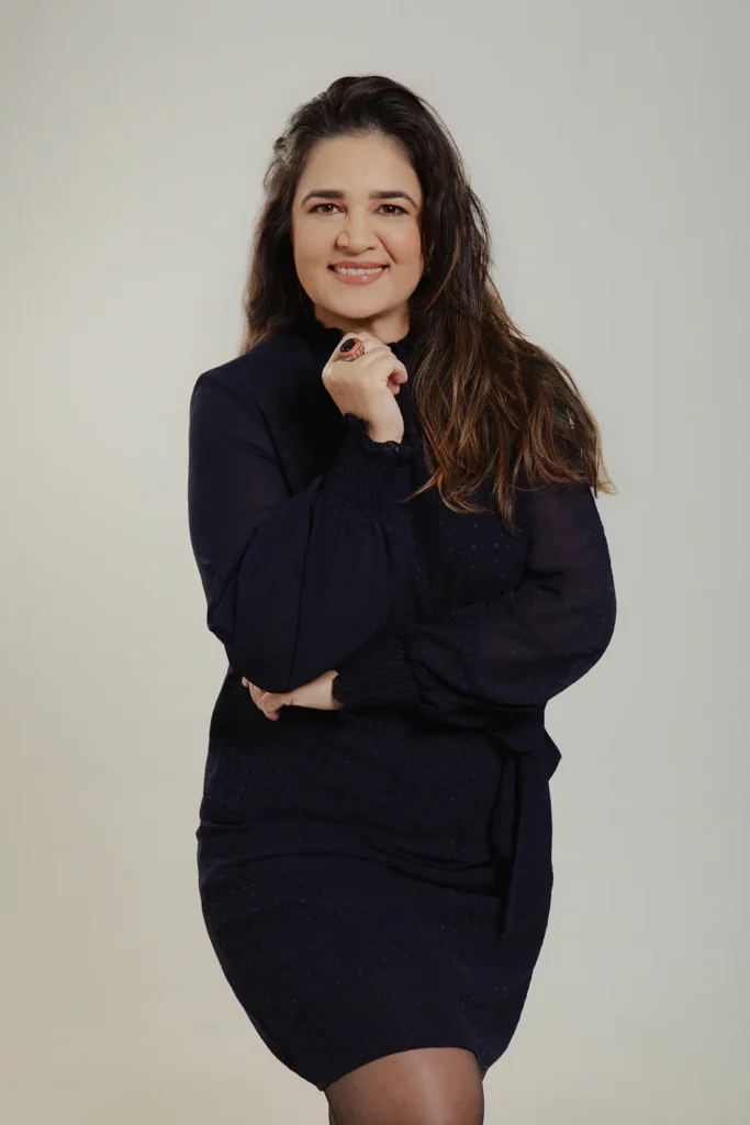 Dra. Tatyana Dé Carli, advogada especialista em Direito Administrativo e Previdenciário em Brasília